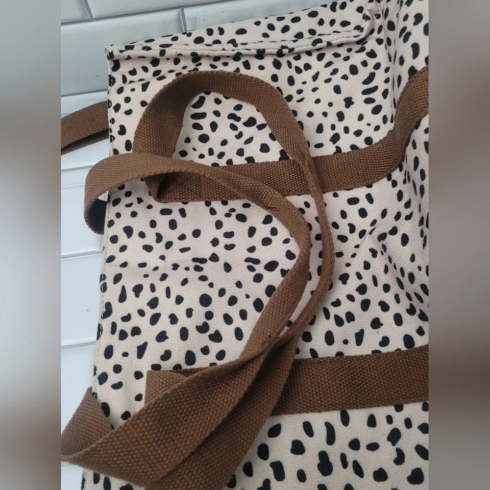 Ladies Large Canvas Laptop Tote Zip Closure Internal Divider Simple Classic Adju